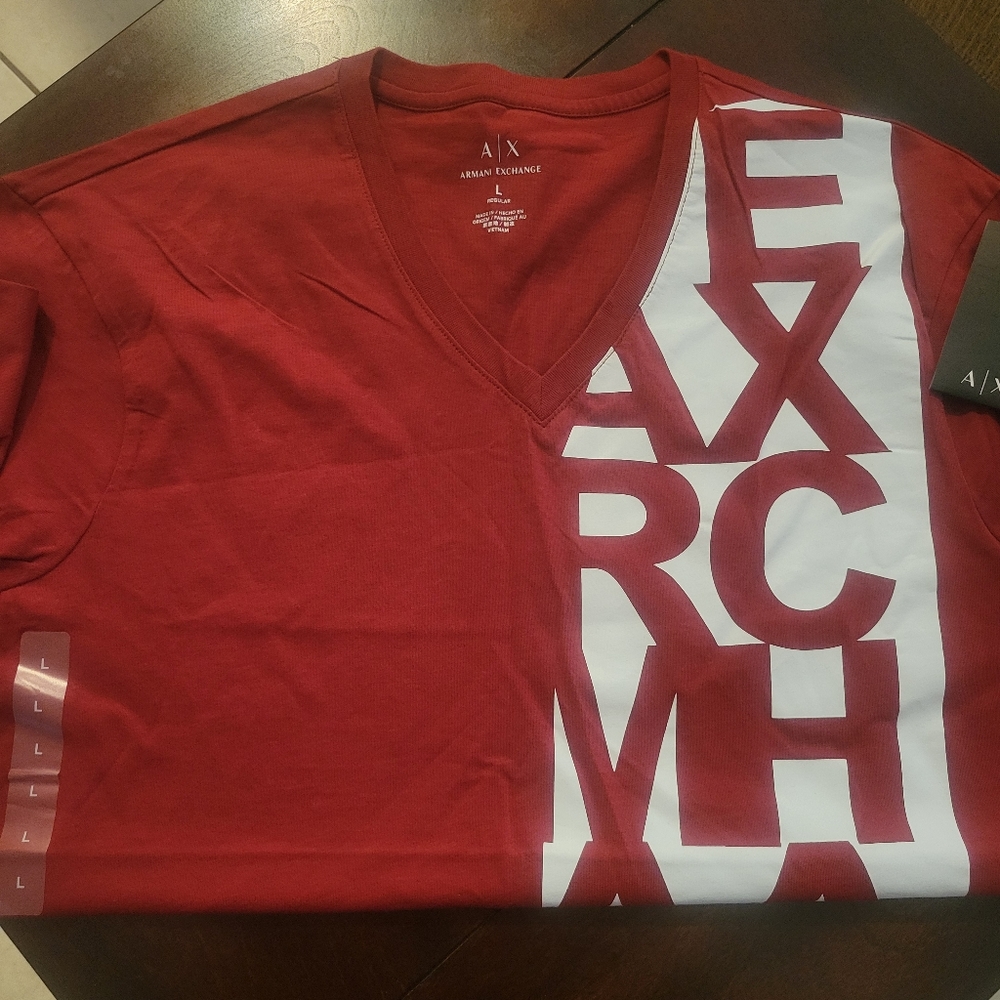 Armani Exchange mens Tshirt